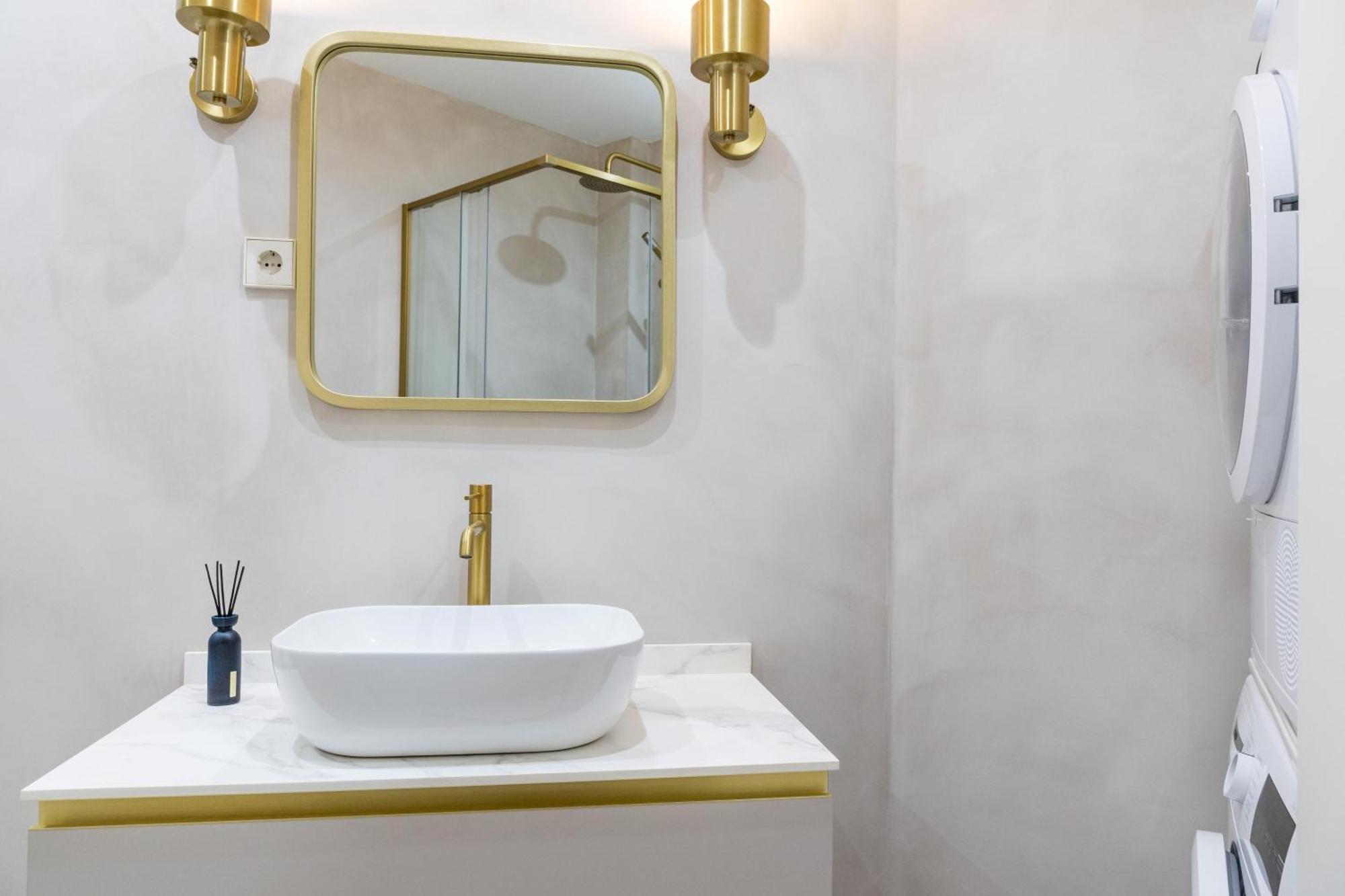 Excelente Apartamento Familiar Madrid Centro Exteriör bild