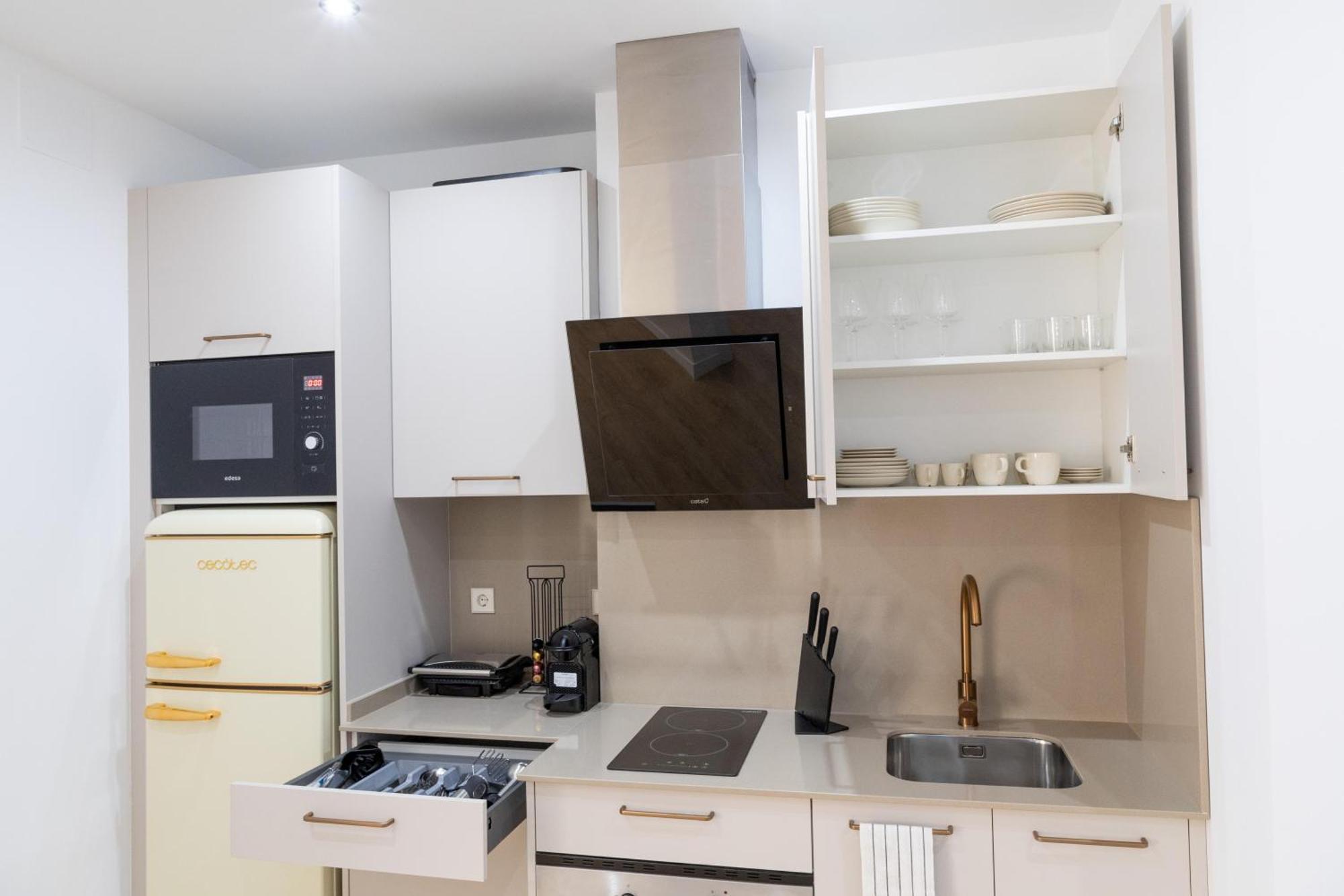 Excelente Apartamento Familiar Madrid Centro Exteriör bild