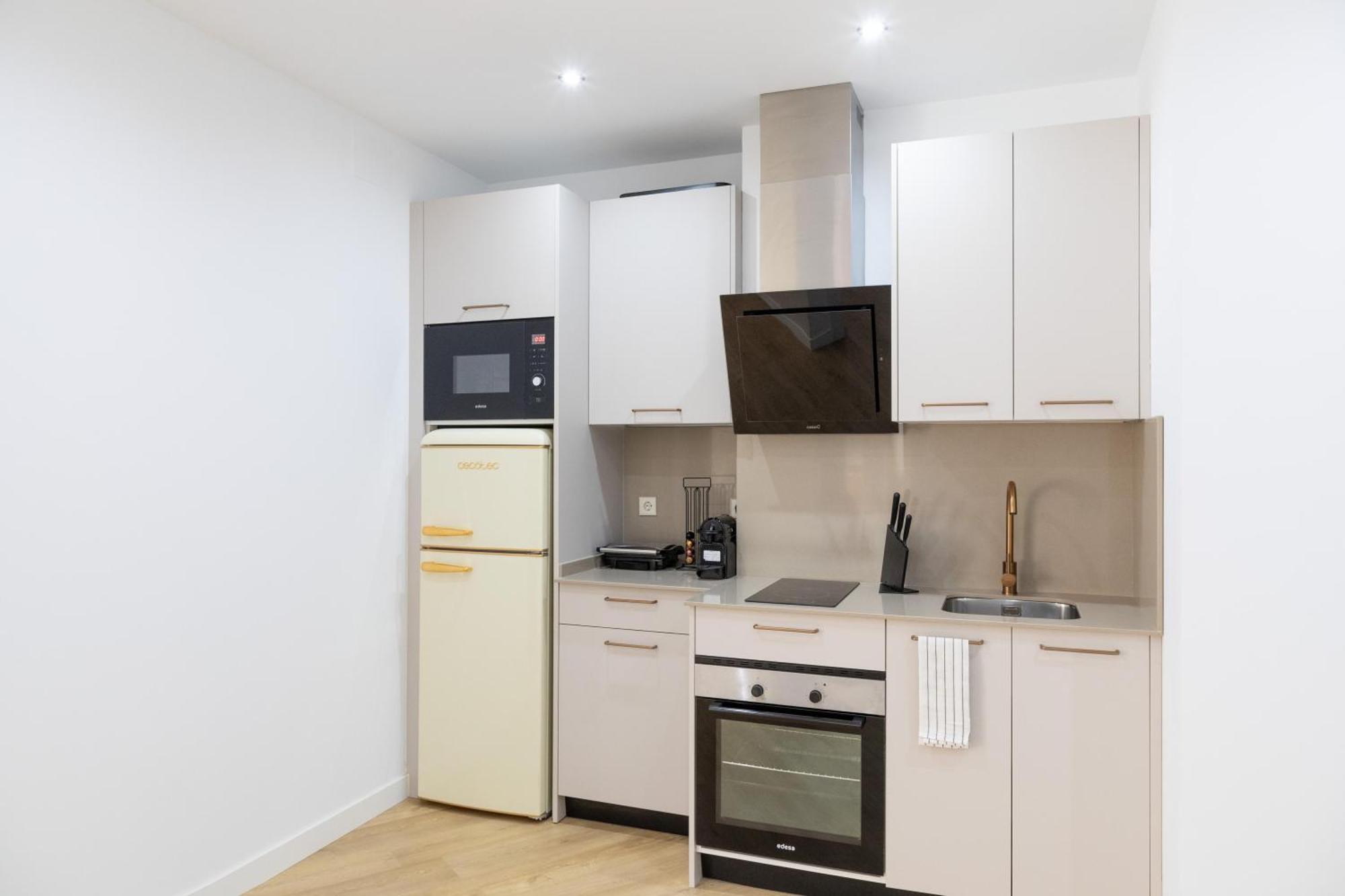 Excelente Apartamento Familiar Madrid Centro Exteriör bild